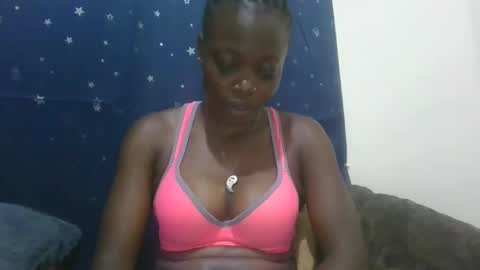 Snapshot of cilia_petite chatting on 02.16.25 cilia petite online show from 02.16.25