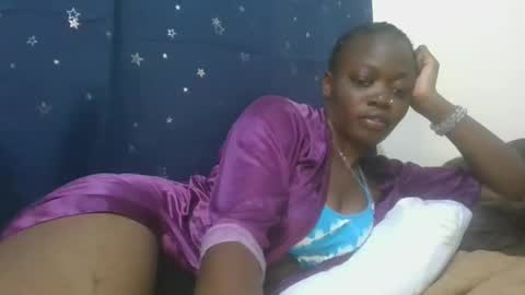 Snapshot of cilia_petite chatting on 02.18.25 cilia petite online show from 02.18.25