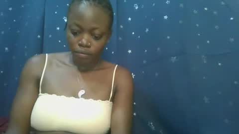 Snapshot of cilia_petite chatting on 02.28.25 cilia petite online show from 02.28.25