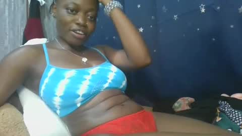 Snapshot of cilia_petite chatting on 03.02.25 cilia petite online show from 03.02.25