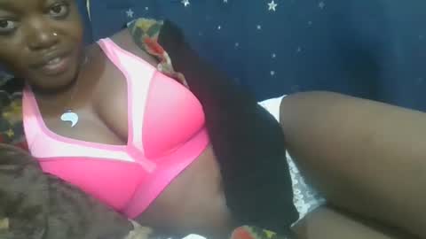 Snapshot of cilia_petite chatting on 03.08.25 cilia petite online show from 03.08.25