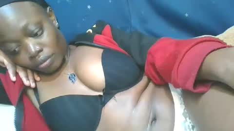 Snapshot of cilia_petite chatting on 09.16.25 cilia petite online show from 09.16.25
