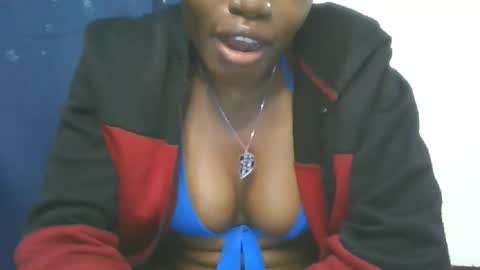 Snapshot of cilia_petite chatting on 09.18.25 cilia petite online show from 09.18.25