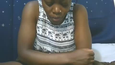 Snapshot of cilia_petite chatting on 10.21.25 cilia petite online show from 10.21.25