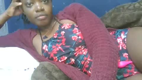 Snapshot of cilia_petite chatting on 11.02.25 cilia petite online show from 11.02.25