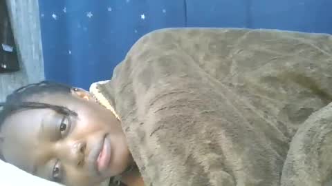 Snapshot of cilia_petite chatting on 11.06.25 cilia petite online show from 11.06.25