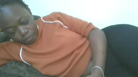 Snapshot of cilia_petite chatting on 11.21.25 cilia petite online show from 11.21.25