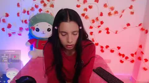 Snapshot of cinderella_lewis chatting on 02.12.25 Sofi Eva and Mey online show from 02.12.25