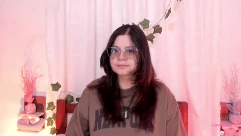 Snapshot of cinderella_lewis chatting on 02.16.25 Sofi Eva and Mey online show from 02.16.25