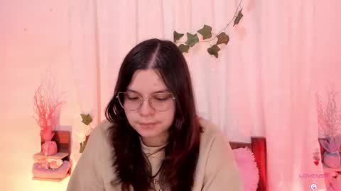 Snapshot of cinderella_lewis chatting on 02.28.25 Sofi Eva and Mey online show from 02.28.25