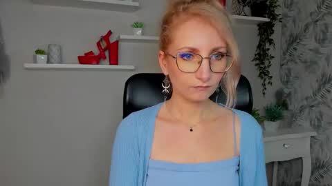 Cinderella online show from 03.17.26