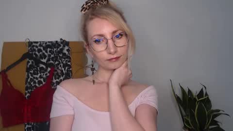 Cinderella online show from 04.17.26