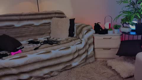 Cindy online show from 04.06.26