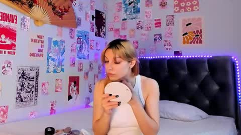 Snapshot of cindymori chatting on 05.04.26 cindymori online show from 05.04.26