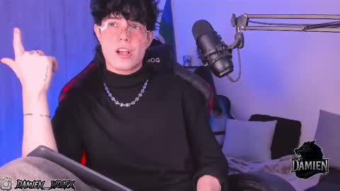 David     Independent Model online show from 09.19.25