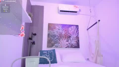 Cintia online show from 10.22.25