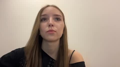 Aurora online show from 04.12.26