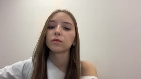 Aurora online show from 04.15.26