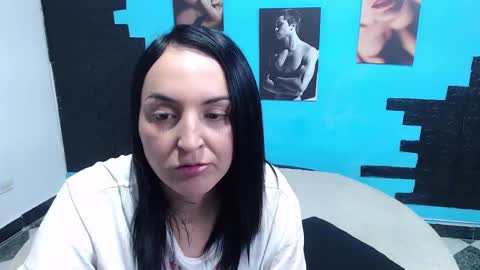 Snapshot of cinthya_dan chatting on 09.18.25 Cinthya online show from 09.18.25