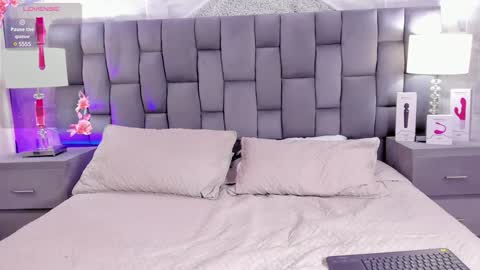 Snapshot of cintiacolins chatting on 02.03.25 CintiaCollins online show from 02.03.25