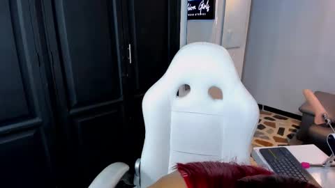 Snapshot of cintiacolins chatting on 11.07.25 CintiaCollins online show from 11.07.25