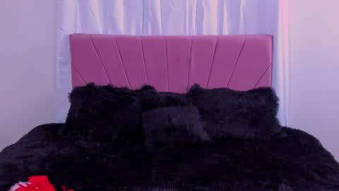 CintiaCollins  online show from 12.13.25