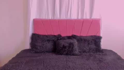 CintiaCollins  online show from 12.15.25