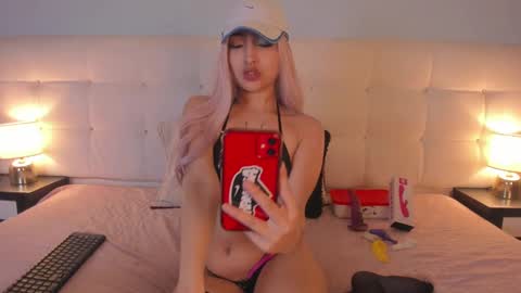 Cintya online show from 02.05.25