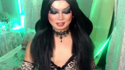 QUEEN CESS online show from 06.15.26