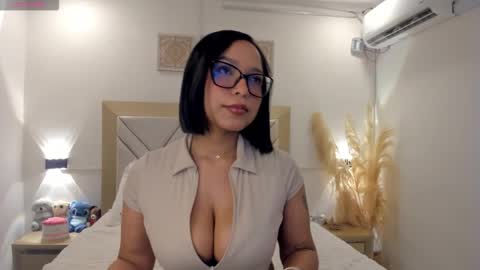 Snapshot of cl4ire chatting on 01.14.26 Claire 3 online show from 01.14.26