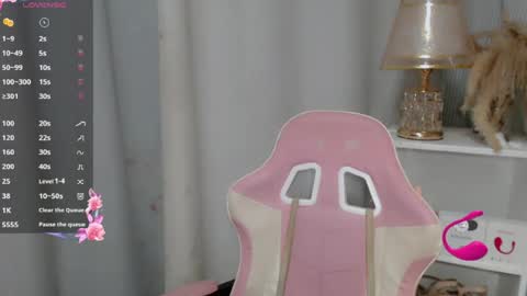 Snapshot of claire_wntr chatting on 06.20.26 CLAIRE online show from 06.20.26