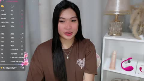 Snapshot of claire_wntr chatting on 07.06.26 CLAIRE online show from 07.06.26