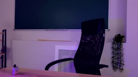 Claire online show from 05.27.26
