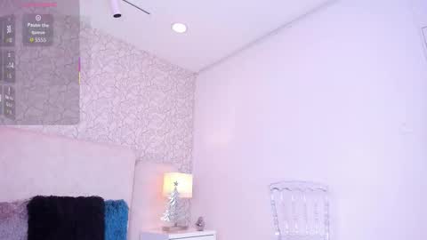 Snapshot of clairemiller chatting on 12.05.25 Claire Miller online show from 12.05.25