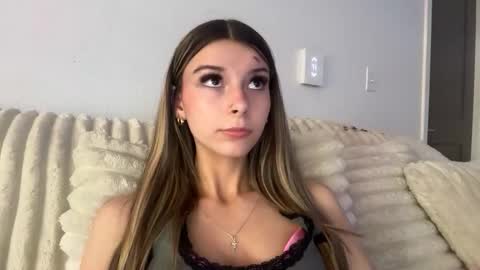 clairewalkerr online show from 11.14.25