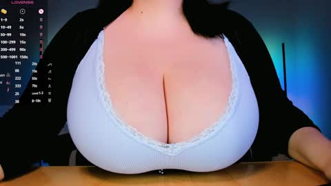 Clara  online show from 02.01.25