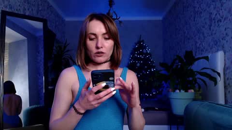 Snapshot of clara_bendover chatting on 01.13.25 Clara online show from 01.13.25