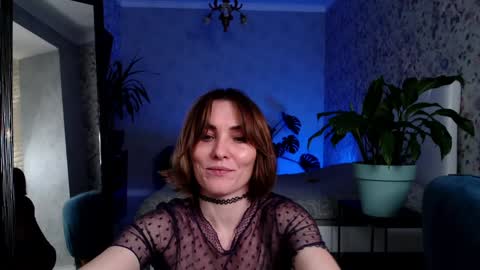 Snapshot of clara_bendover chatting on 02.03.25 Clara online show from 02.03.25