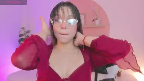 C L A R A online show from 07.08.26