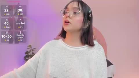 C L A R A online show from 07.10.26