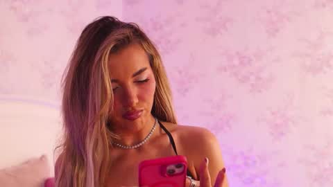 ClaraHazel online show from 01.07.26