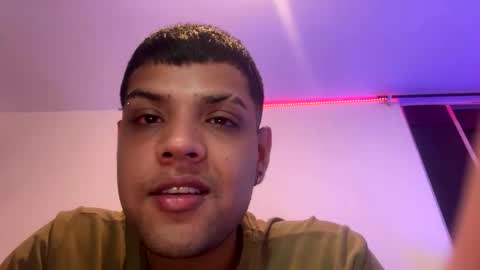 Snapshot of clarentz_baileys chatting on 09.14.25 Clarentz bby online show from 09.14.25