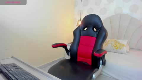 C L A R I S E  online show from 04.16.26