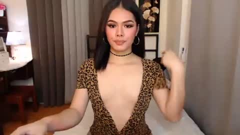 maika online show from 10.30.25