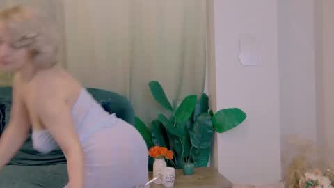 Classy Tinna online show from 02.13.25