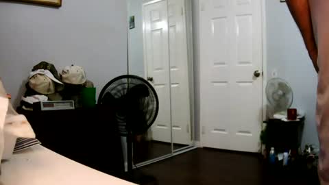 Claudia online show from 06.15.26