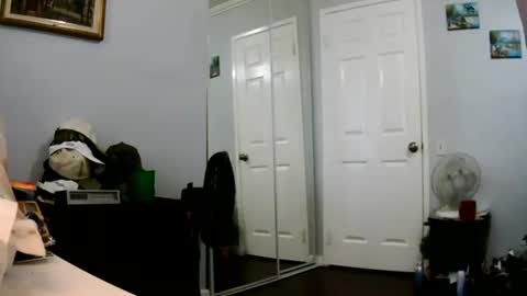 Claudia online show from 06.16.26