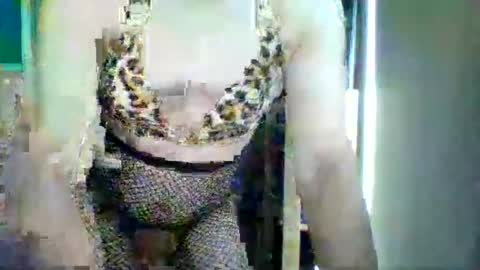 Snapshot of claudialacroix chatting on 09.14.25 claudialacroix online show from 09.14.25