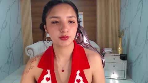 Snapshot of claudina_s chatting on 10.10.25 Claudina online show from 10.10.25