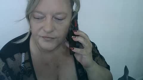 Snapshot of claudineddd chatting on 12.26.24 ClaudineDDD online show from 12.26.24